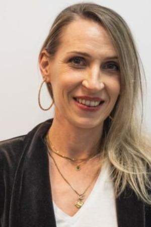 Coralie DECOMBARD